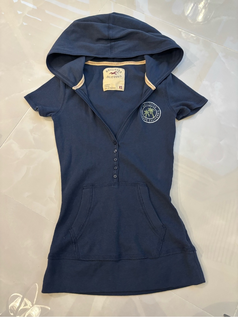 Hollister Navy Short-Sleeve Hooded Top